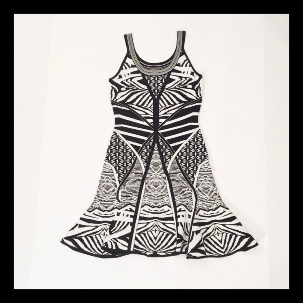 Neiman Marcus Stretch Knit Dress M